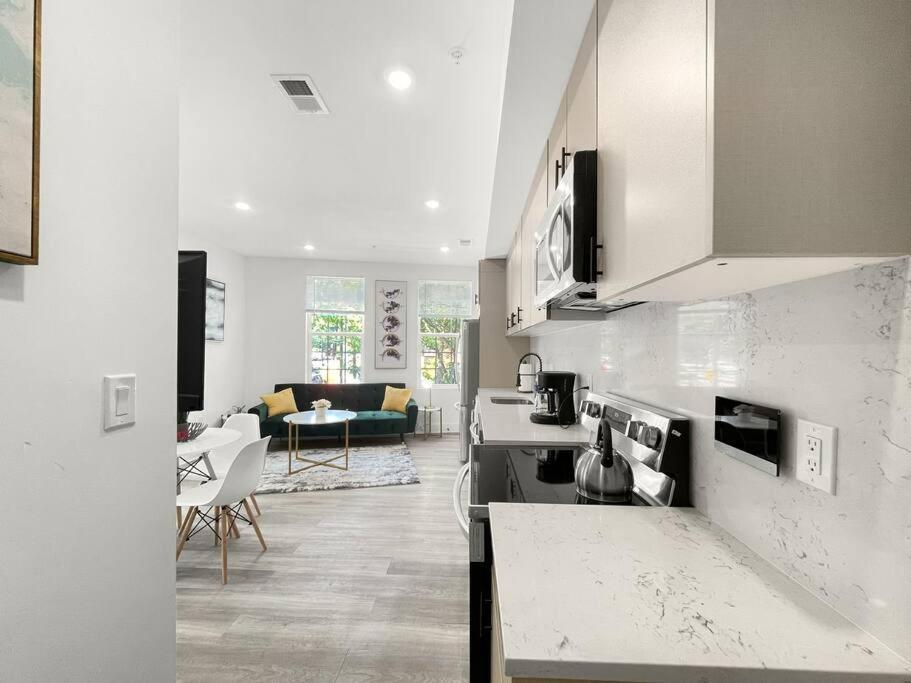 Classy Capitol Hill Apt, Steps From Dc Attraction Washington Exterior photo